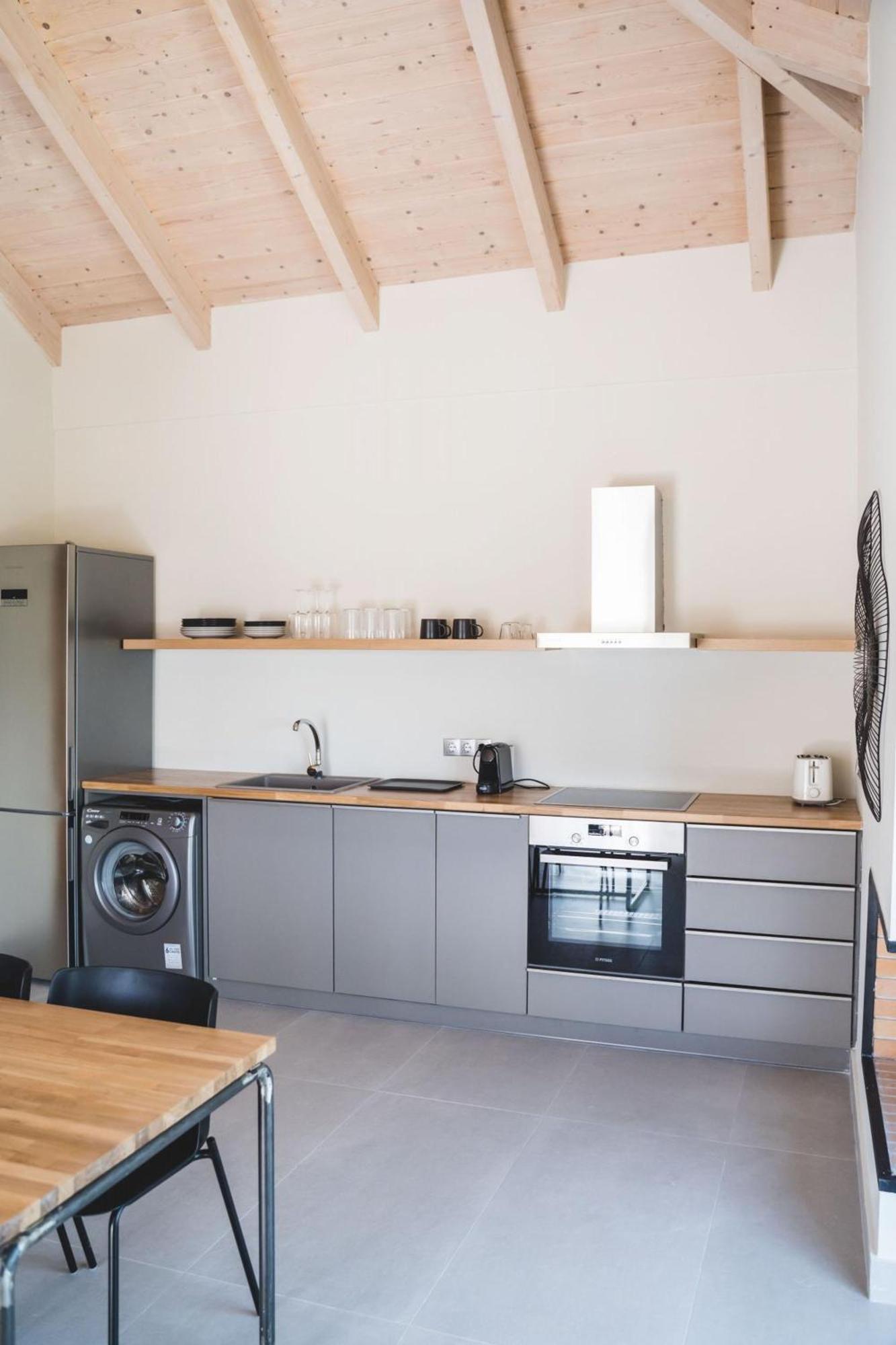 Blue Symphony Suites Apartments Nikiana Ngoại thất bức ảnh
