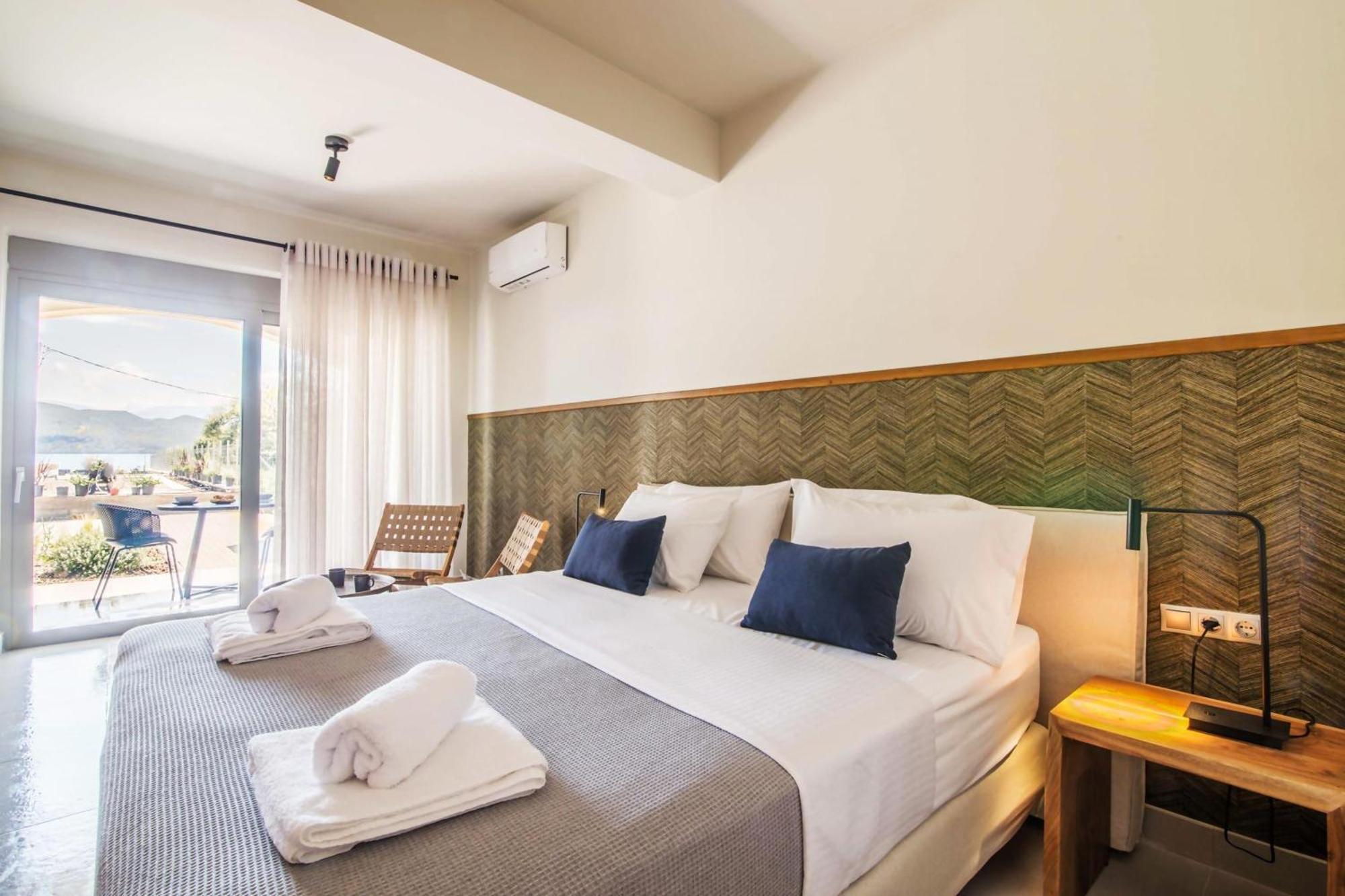 Blue Symphony Suites Apartments Nikiana Ngoại thất bức ảnh