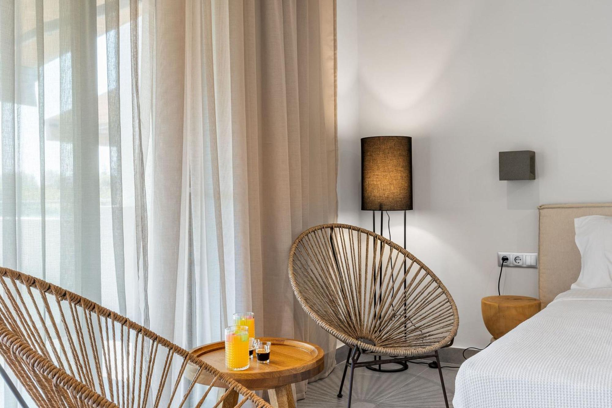 Blue Symphony Suites Apartments Nikiana Ngoại thất bức ảnh
