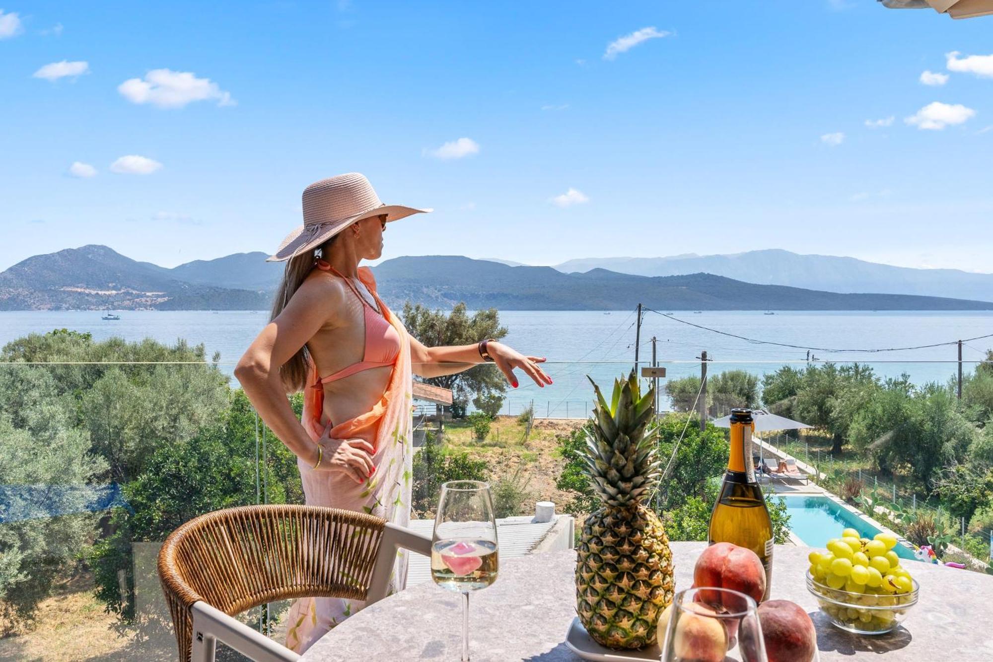 Blue Symphony Suites Apartments Nikiana Ngoại thất bức ảnh