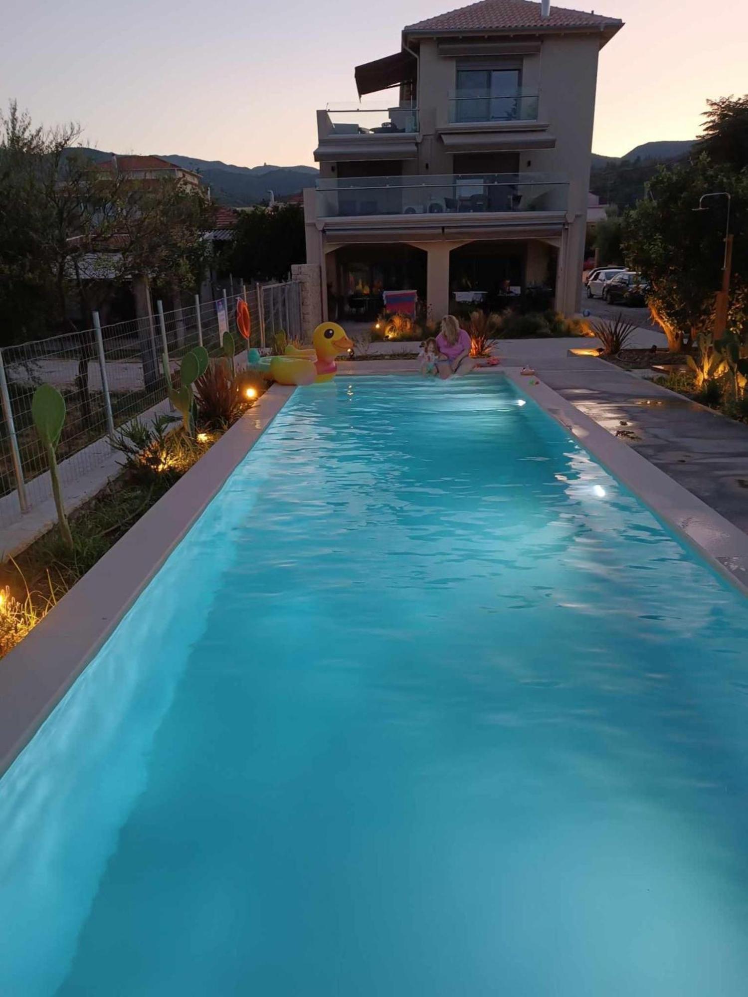 Blue Symphony Suites Apartments Nikiana Ngoại thất bức ảnh